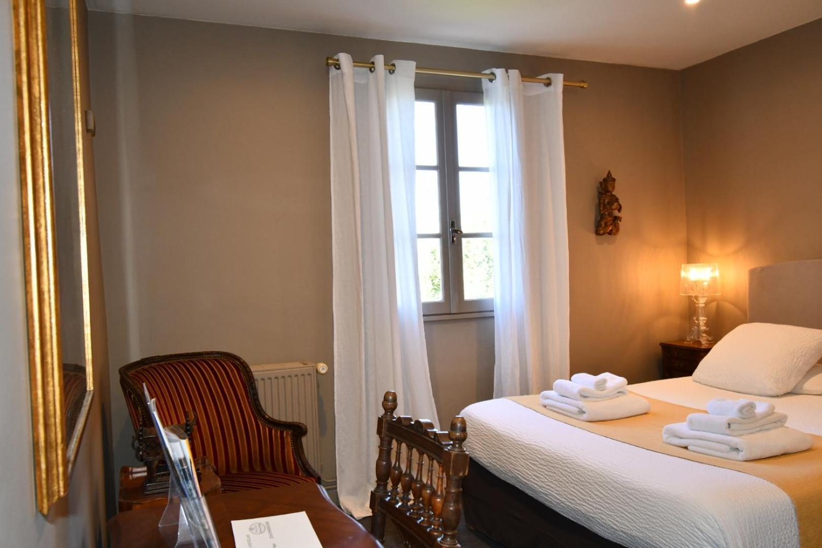 Domaine De Montboulard Hotel Soyaux Exterior photo