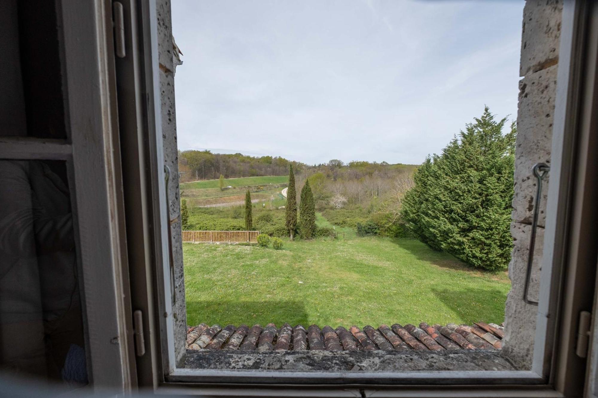 Domaine De Montboulard Hotel Soyaux Exterior photo